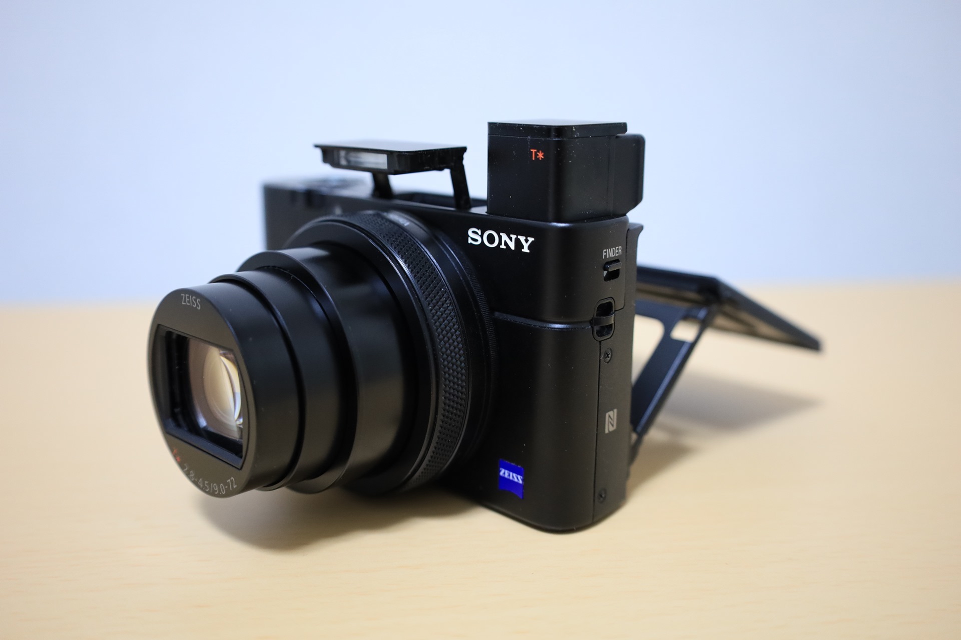 【コンデジ】ソニー製コンパクトカメラ｢RX100M6｣を2年使ってきた感想。これはコンデジ界のモンスター