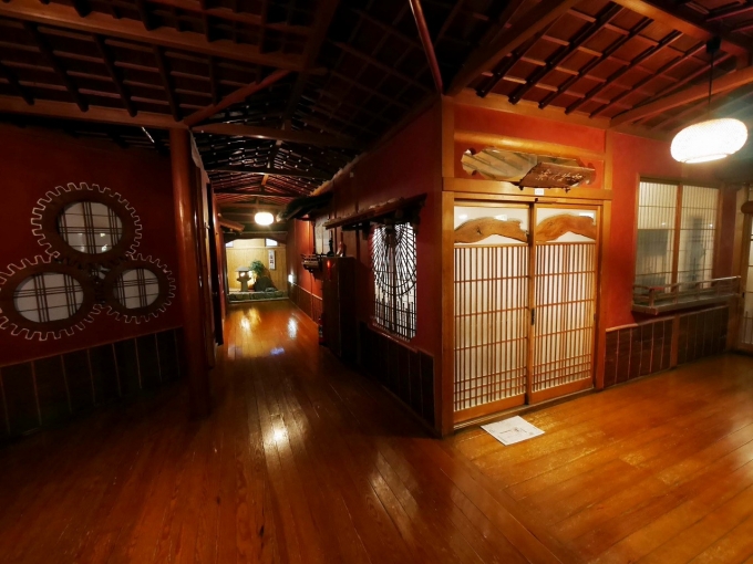 歴史の宿 金具屋