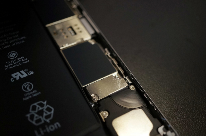 iPhone_Battery_Replace_011.jpg