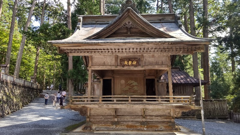三峯神社神楽殿2109