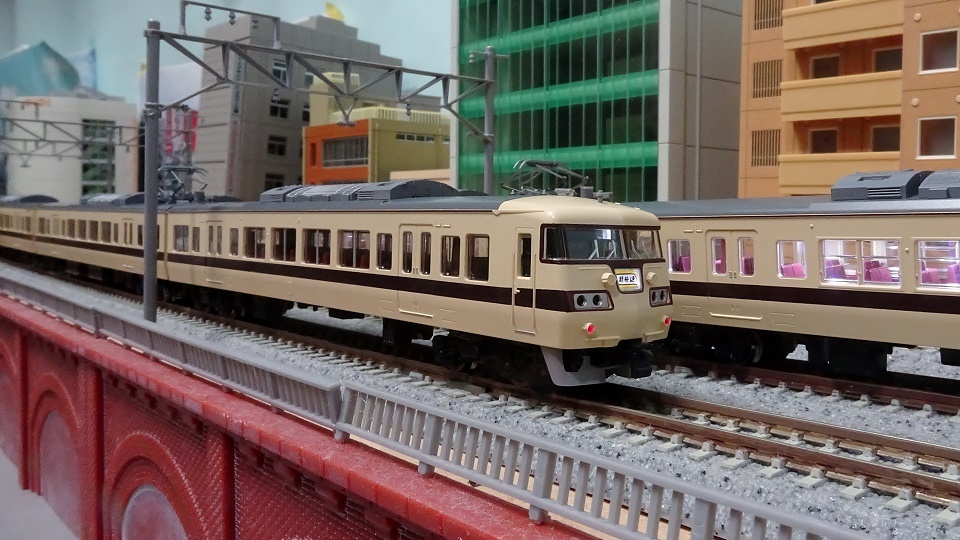 国鉄 117-100系近郊電車(新快速)