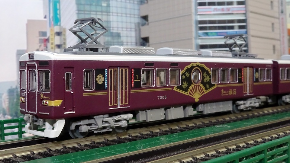 阪急電鉄7000系「京とれいん 雅洛」