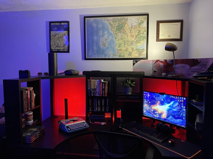 Show_Your_PC_Desk_Part232_08.jpg