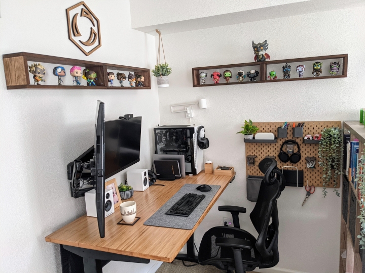 Show_Your_PC_Desk_Part232_73.jpg