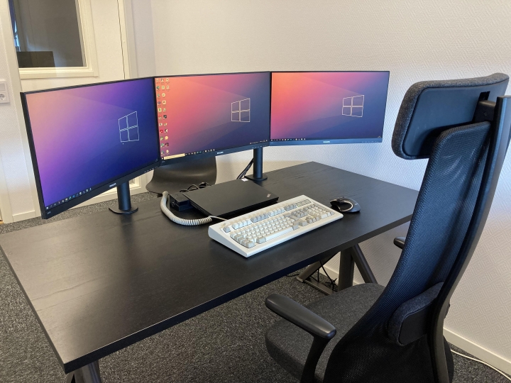 Show_Your_PC_Desk_Part235_35.jpg