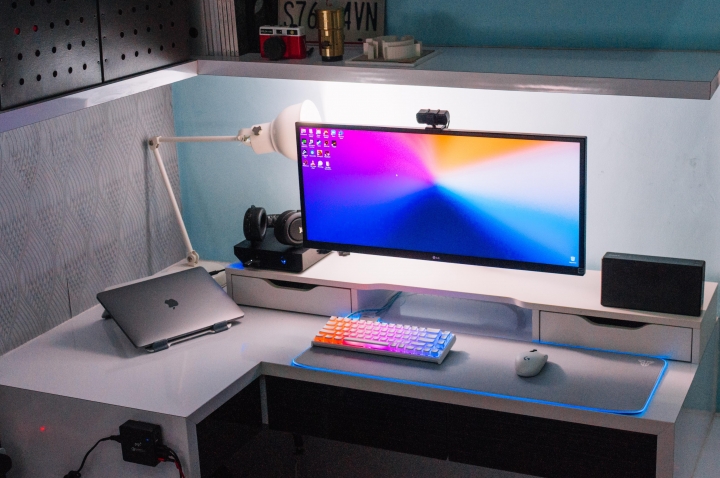 Show_Your_PC_Desk_UltlaWideMonitor_Part76_33.jpg