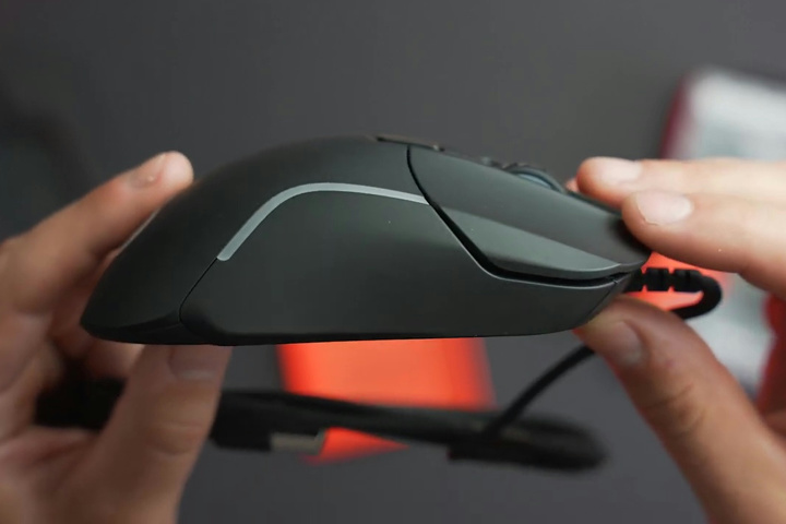 SteelSeries_Rival_5_05.jpg